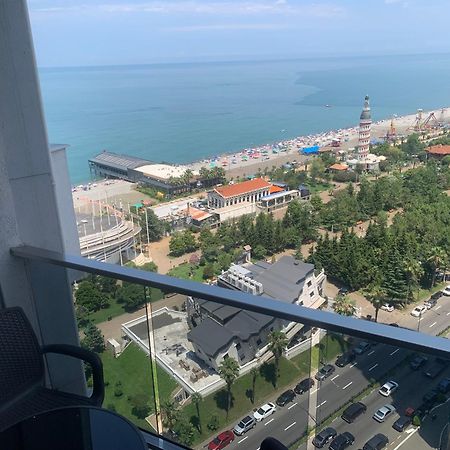 Orbi Sea Towers Apart Hotel Batumi Exterior foto