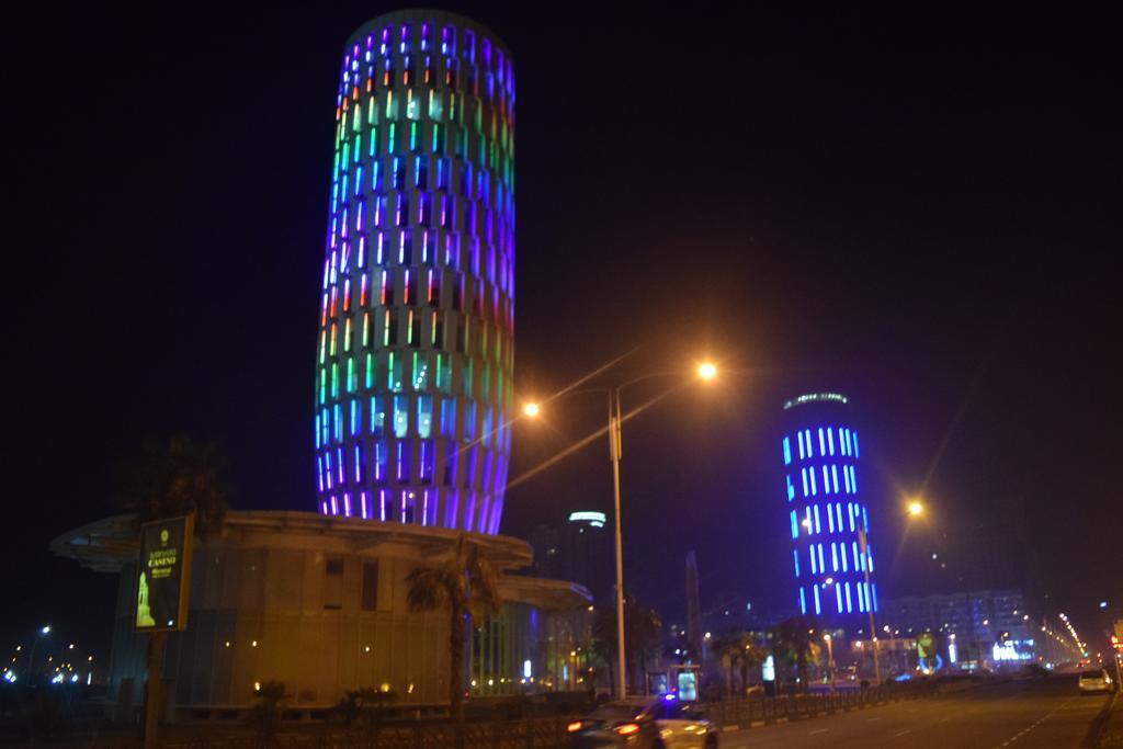 Orbi Sea Towers Apart Hotel Batumi Exterior foto